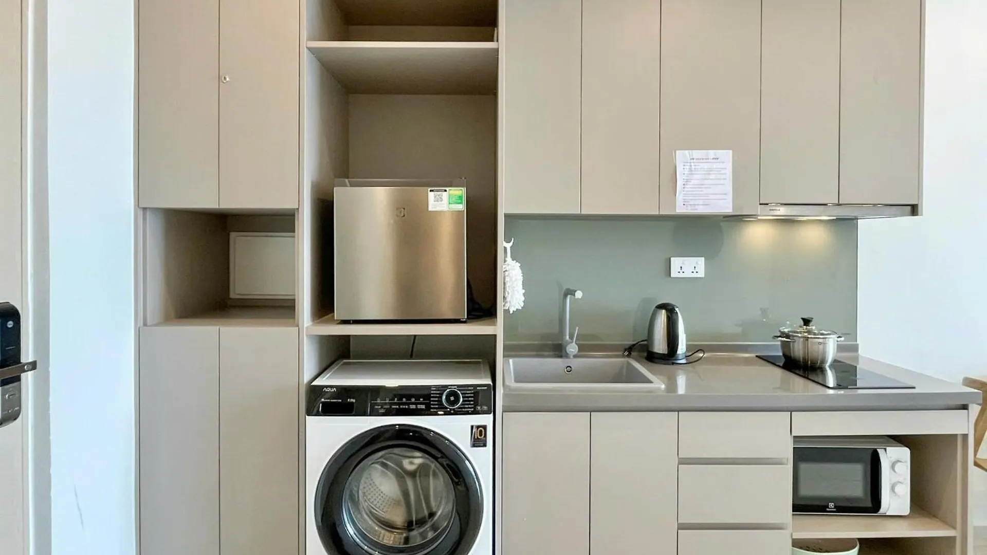 The Song Boutique Apartment 붕타우