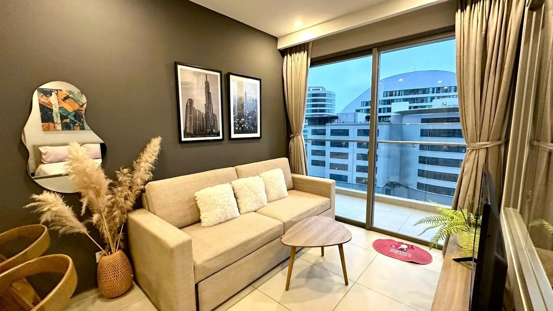 The Song Boutique Apartment 붕타우