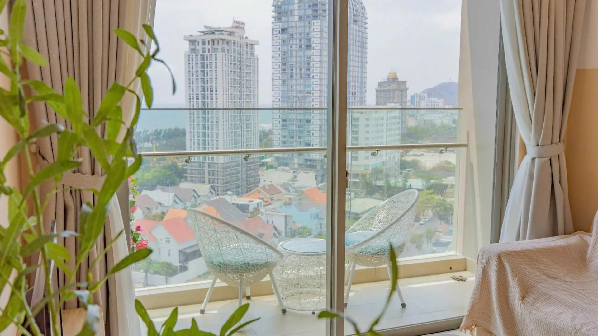 The Song Boutique Apartment 붕타우