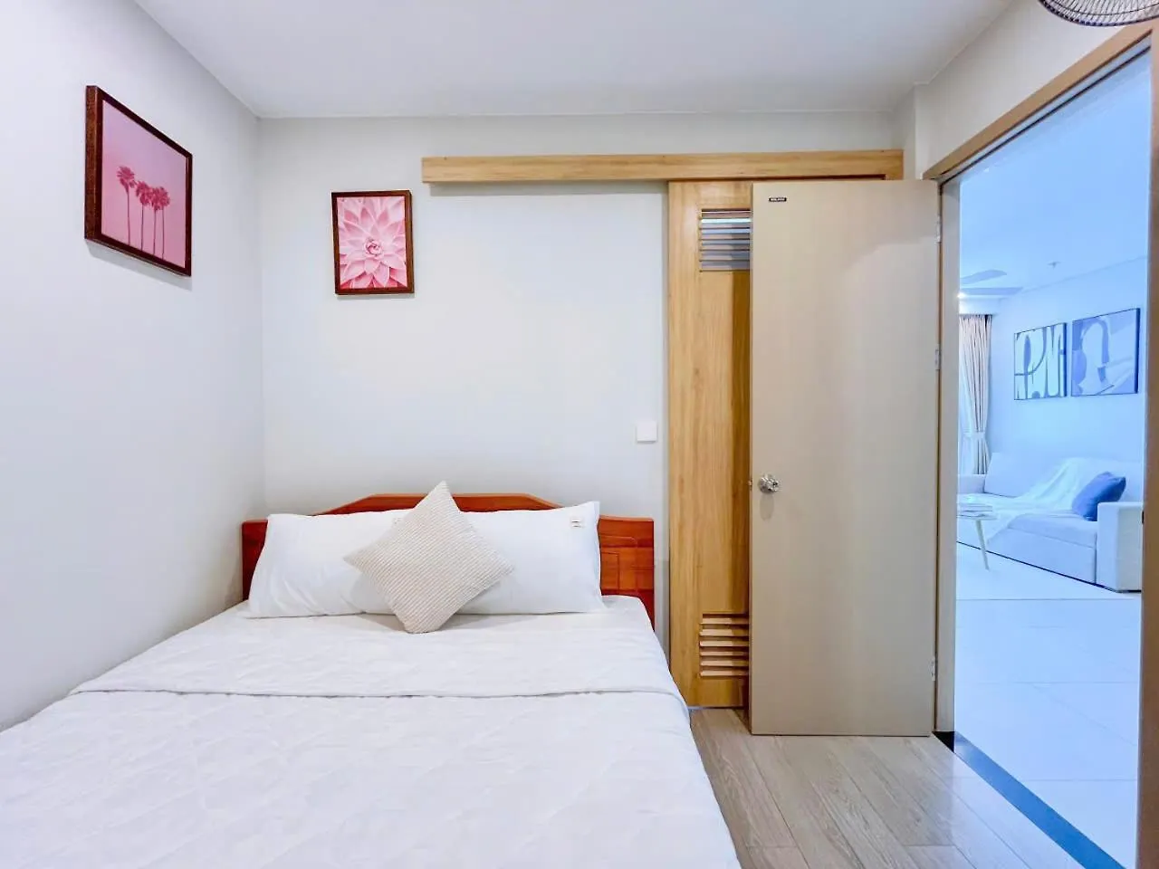 The Song Boutique Apartment 붕타우