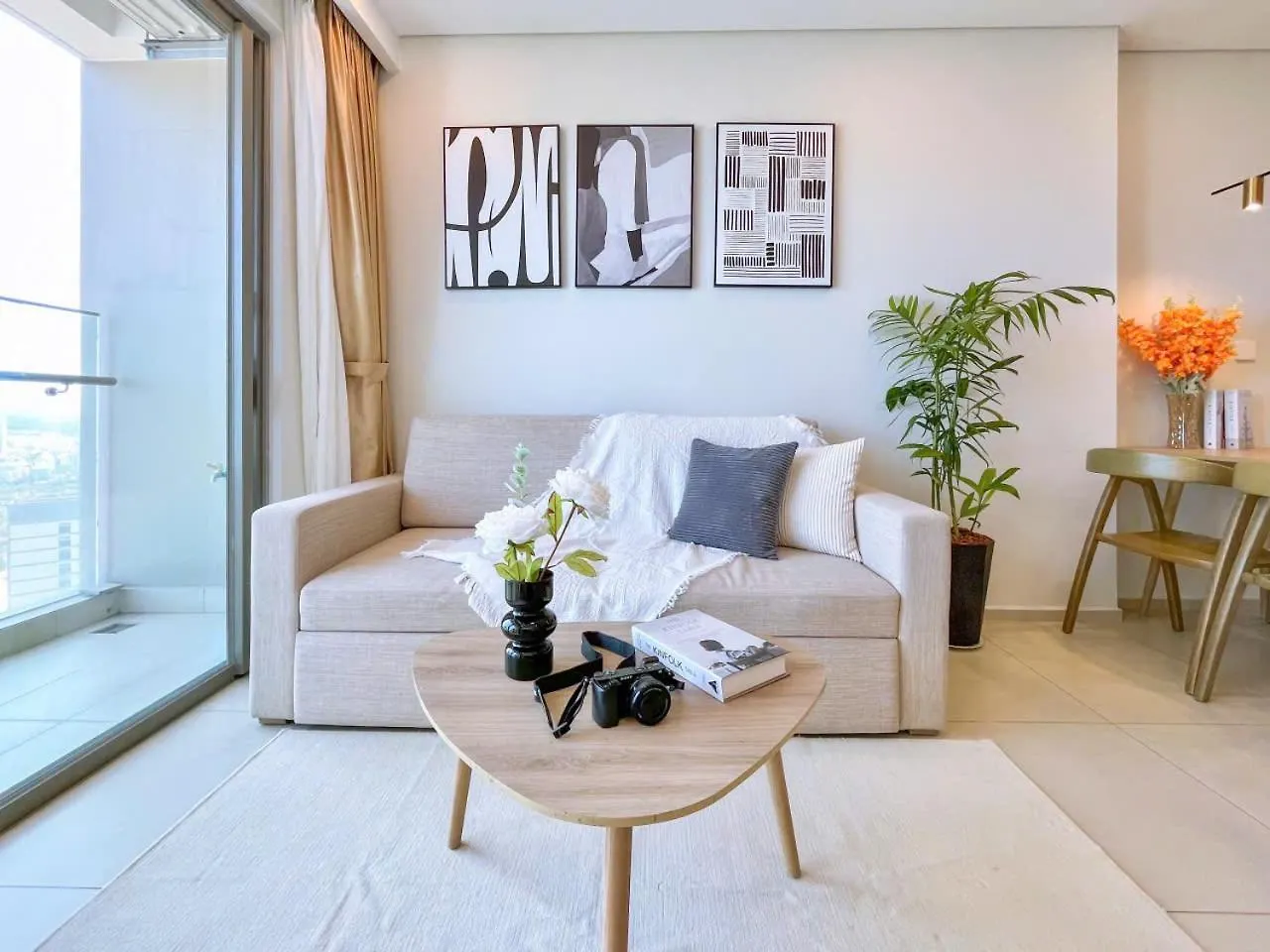The Song Boutique Apartment 붕타우